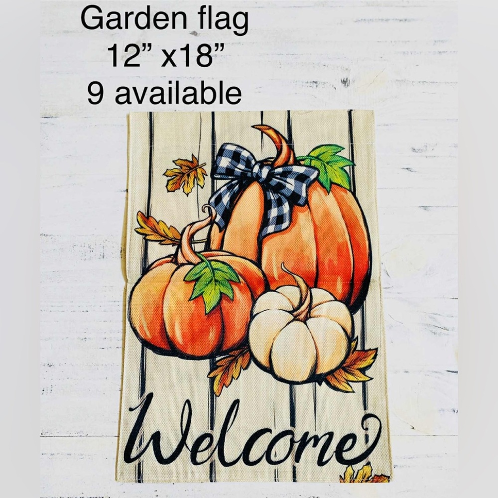 Welcome Pumpkin Themed yard flag